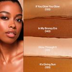 Iluminador Revlon ColorStay Face + Body Glow Lotion Glow Through It 110 30ml