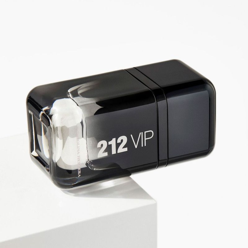 Perfume Masculino Carolina Herrera 212 VIP Black Eau de Parfum 50ml